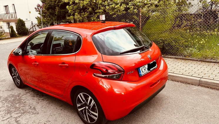 Peugeot 208 cena 37500 przebieg: 67000, rok produkcji 2015 z Kraków małe 92